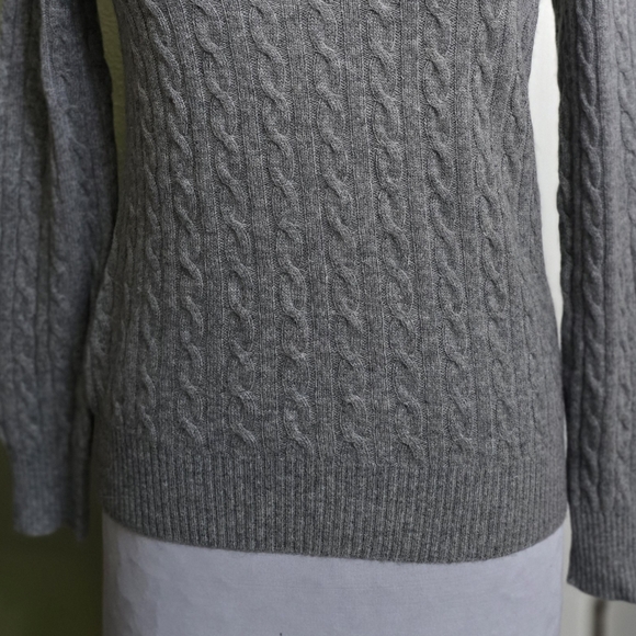100% Cashmere Sweater - Picture 4 of 10